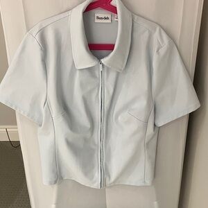 NEVER WORN ✨ Aritzia Sky Blue Sun-deh preppy Zip-Up Shirt